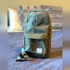 Green Herschel Heritage Slingpack